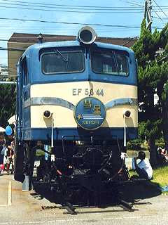 EF58̑O